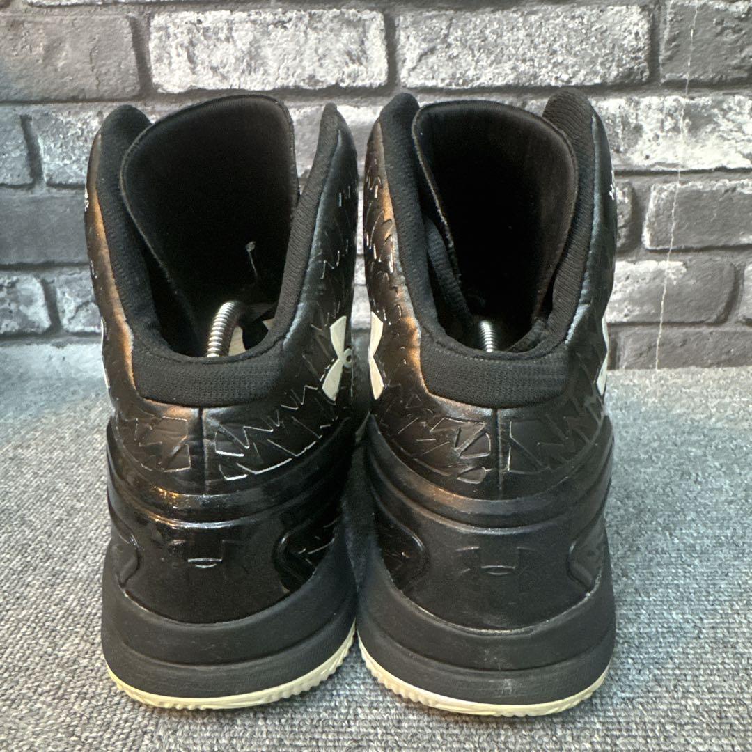 アンダーアーマー バスケットボールシューズ 28.5