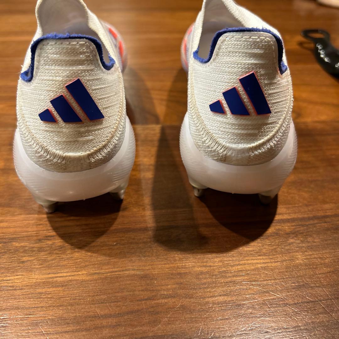 adidas F50 サッカーシューズ ホワイト/レッド/ブルー 24.5cm