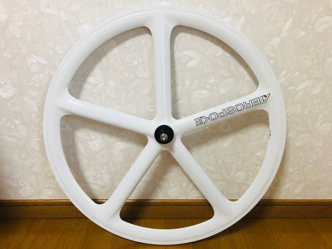 エアロスポーク　フロントホイール　ホワイト　700Ｃ　バトンホイール　新品　レア
