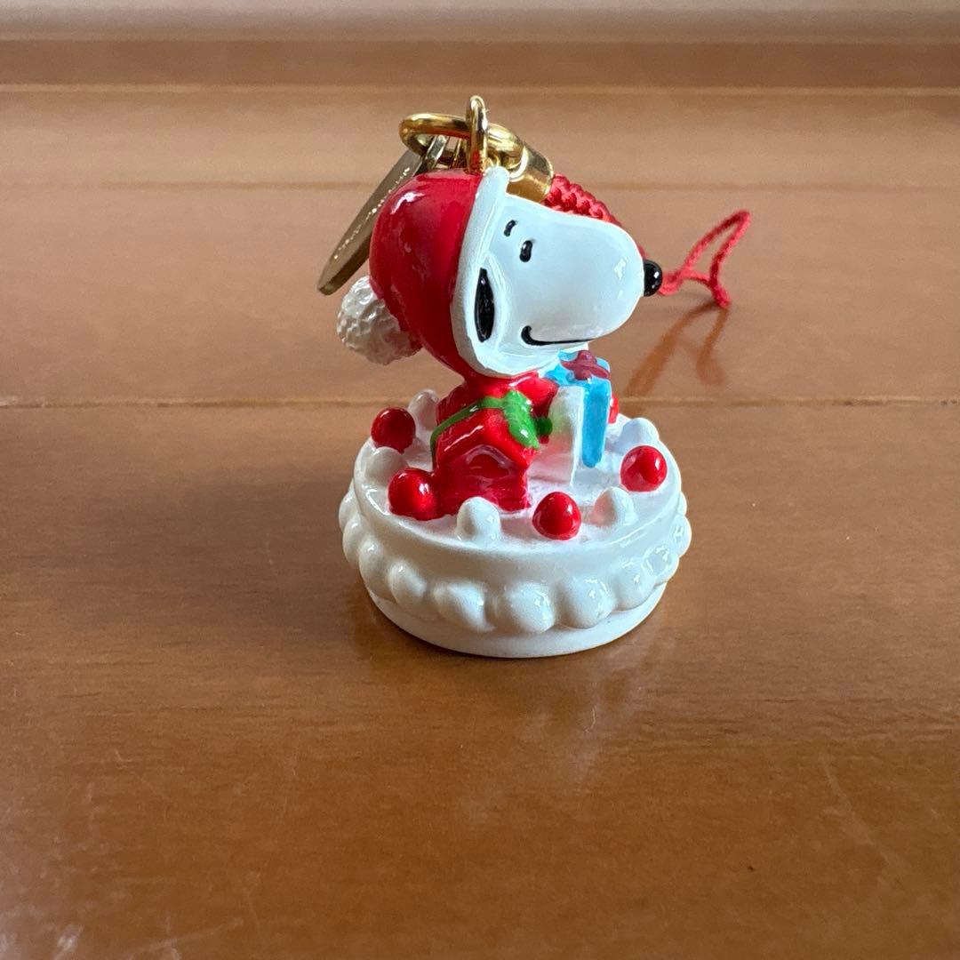 ユニバーサルスタジオジャパン　スヌーピー ストラップ　クリスマスケーキUSJ