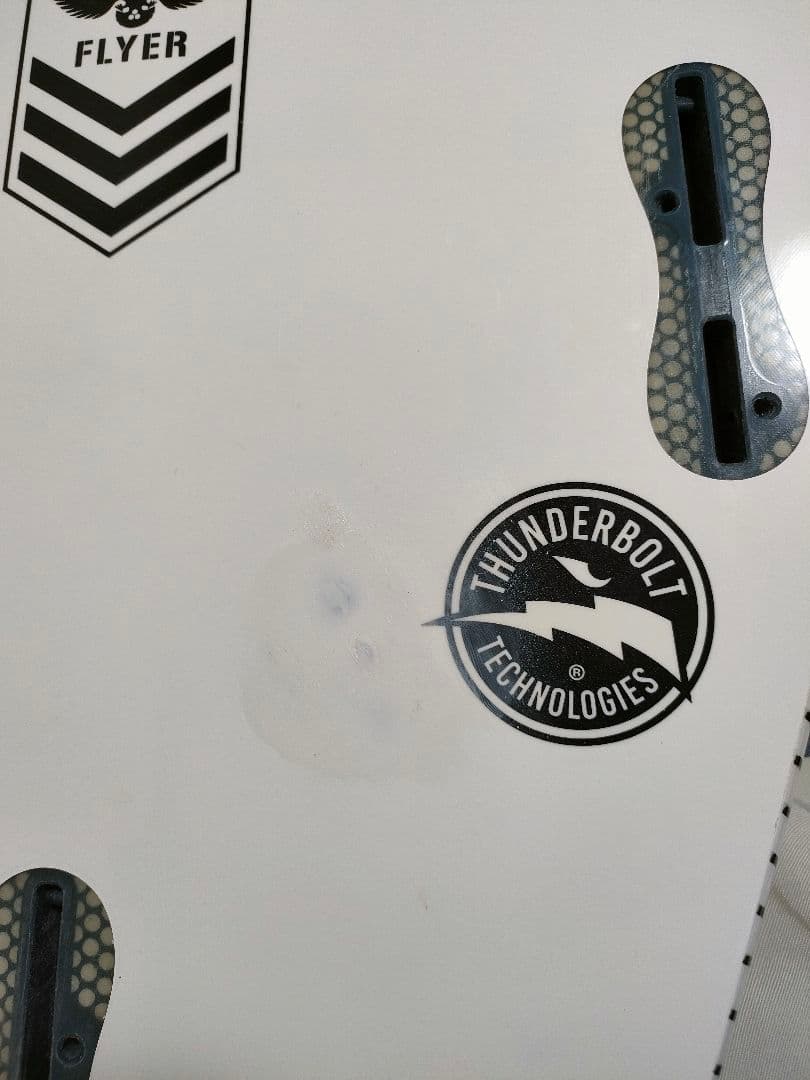 アルメリック　NEWフライヤーThunderbolt Technologies