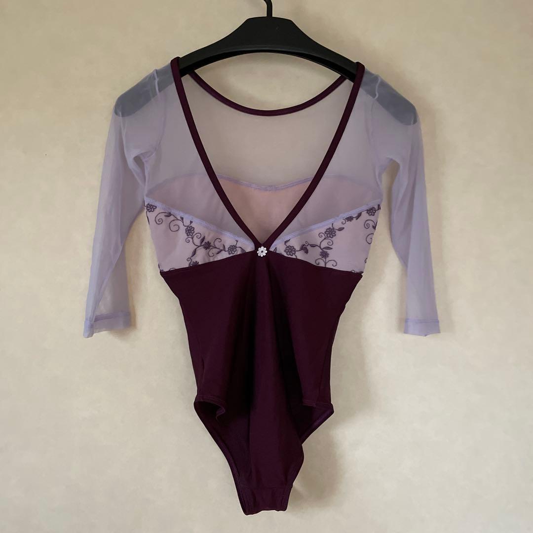 デラロミラノ　バレエ　レオタード　Mサイズ