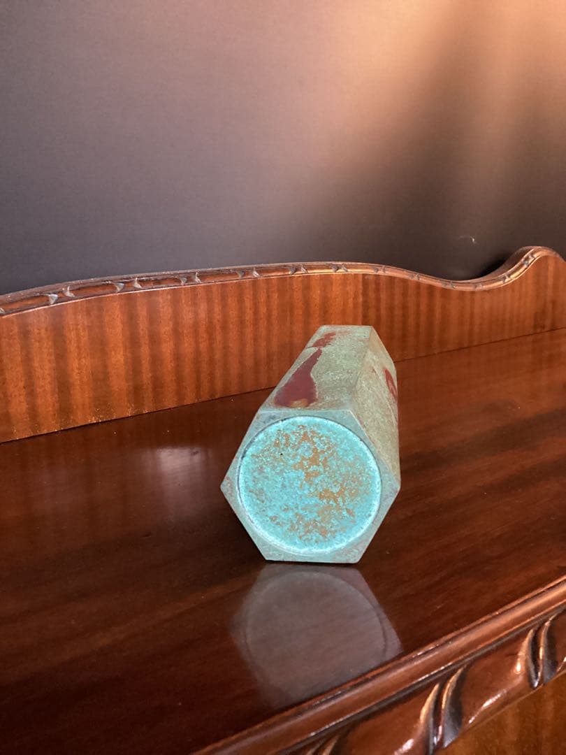 鋳銅 花入 瑞雲文本焼色 六角形 共箱付 一輪挿し