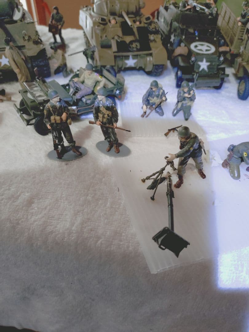 新春セール！美品完成品パットン大戦車軍団101空挺師団アルデンヌの森出撃準備