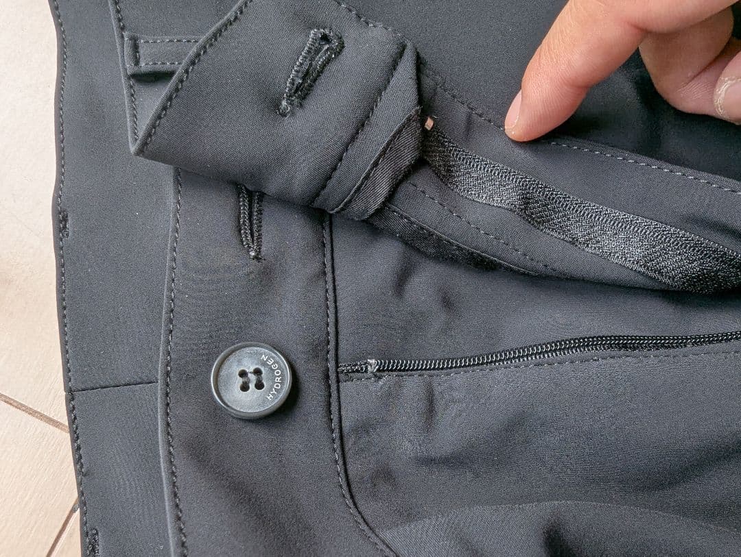 ハイドロゲン　HYDROGEN　ゴルフパンツ　ズボンドクロ