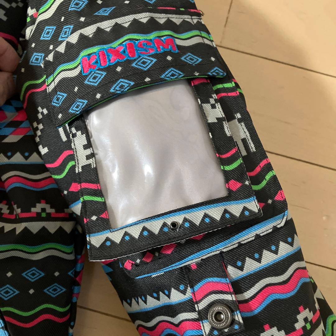 1.29 キックス 新品未使用 スノーボードウェア ブラック 総柄 130