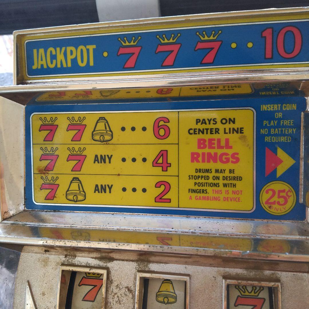 CASINO SEVEN 7 スロットマシン