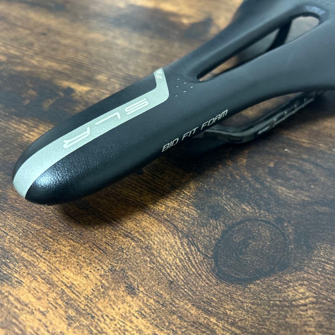 セライタリア SLR カーボン