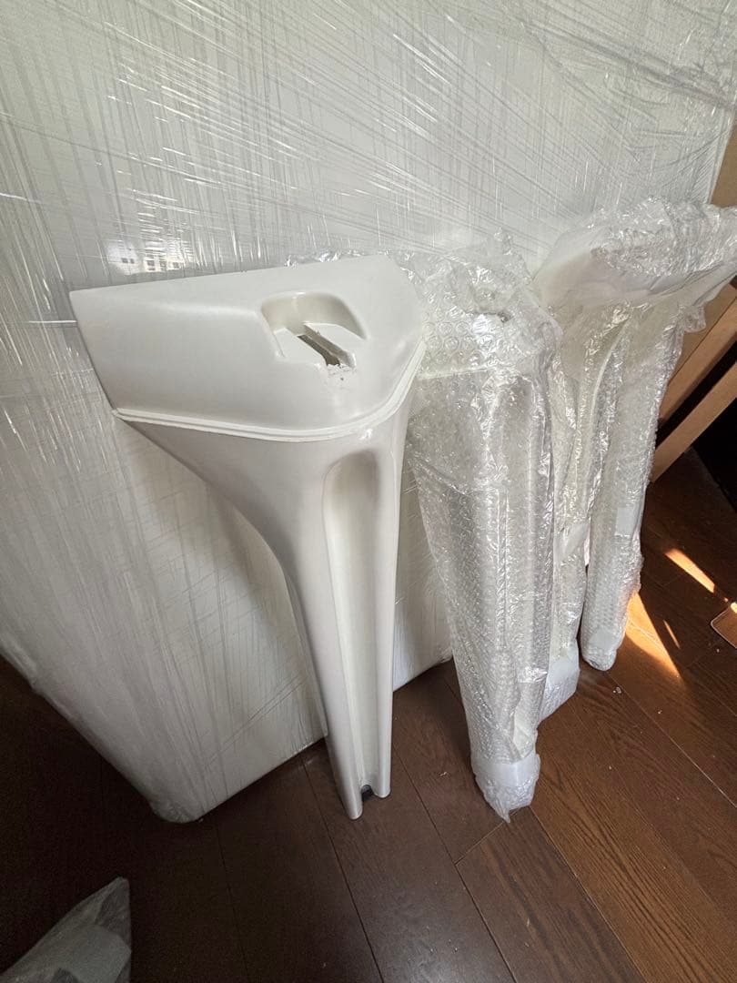 アルテミデ 家具 ミッドセンチュリー スペースエイジ テーブル