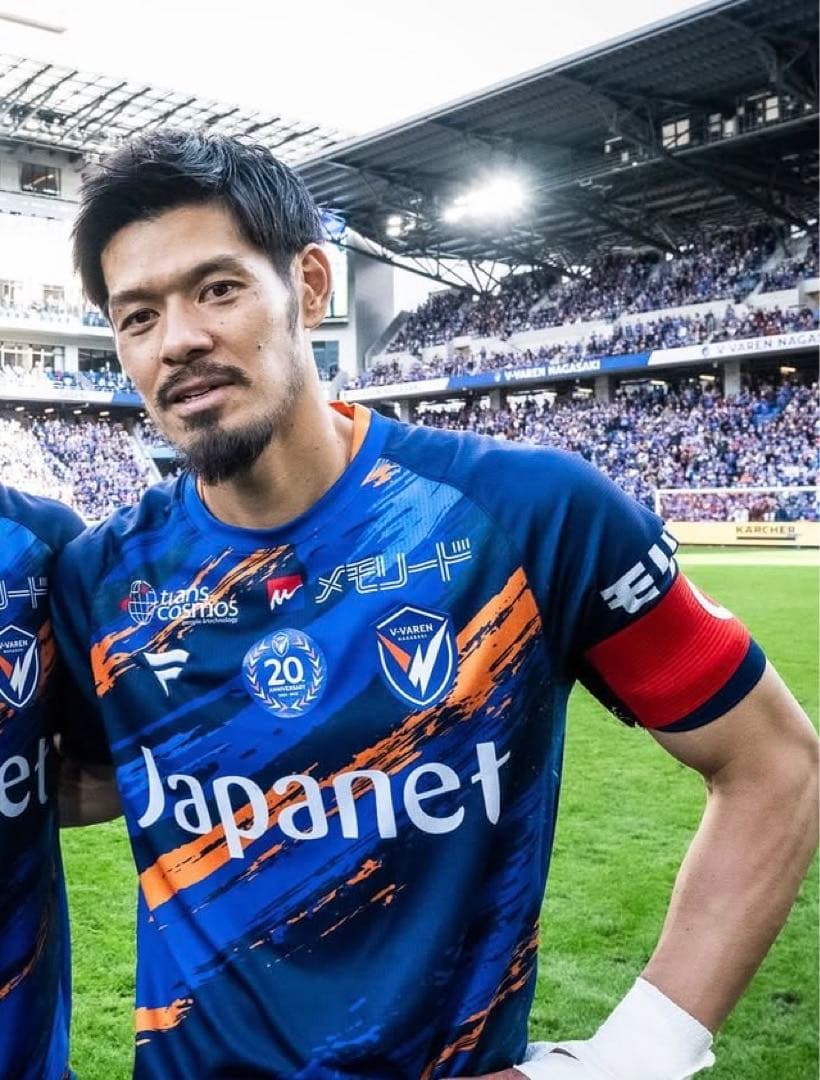 エ*ル様 【新品・20周年ワッペン】V・ファーレン長崎 山口蛍 直筆サイン入りユ