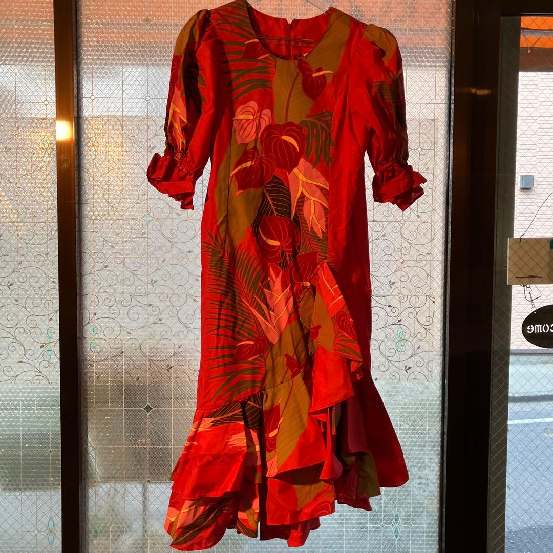 ハワイアンドレス