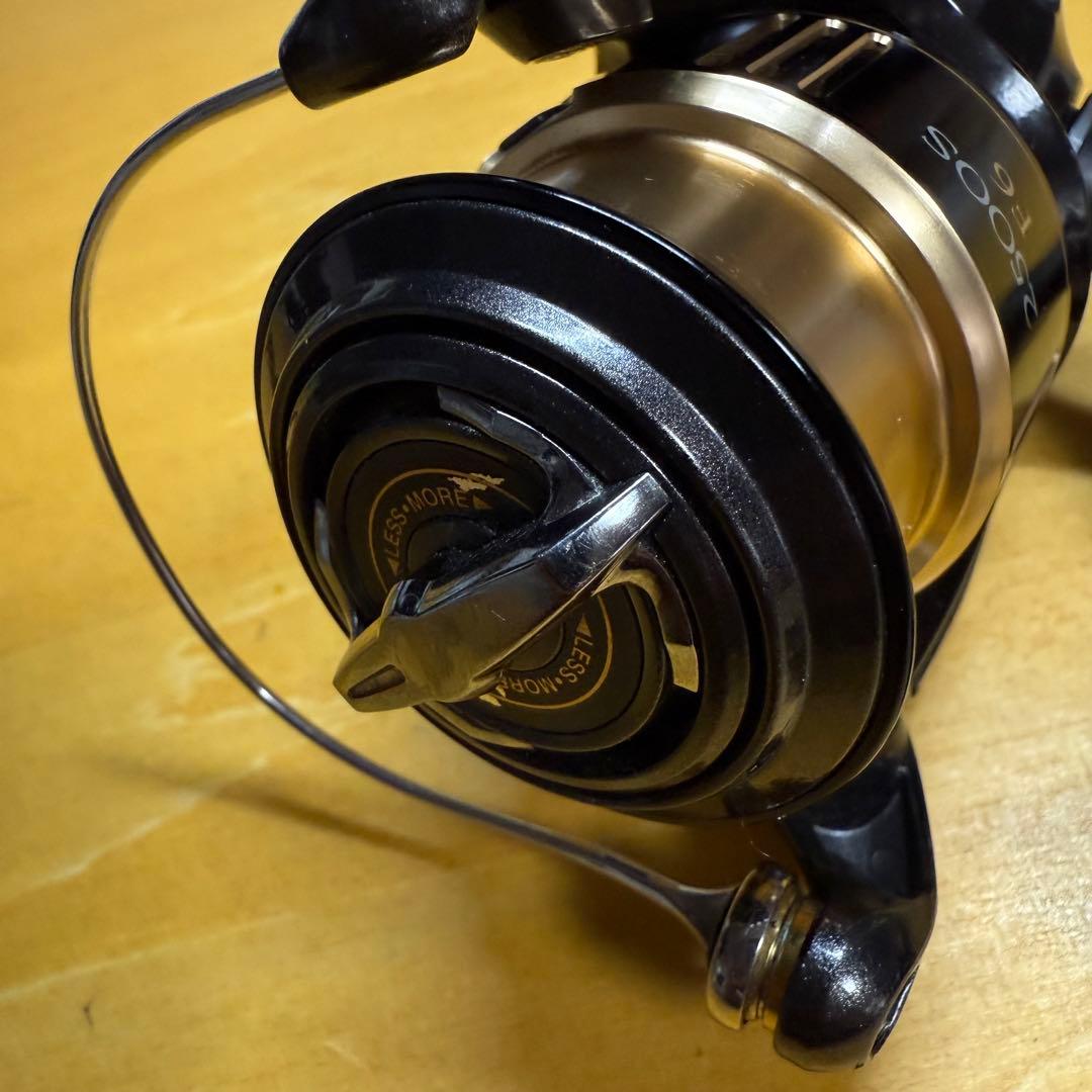 COMPLEX C14+ 2500S F6 スピニングリール