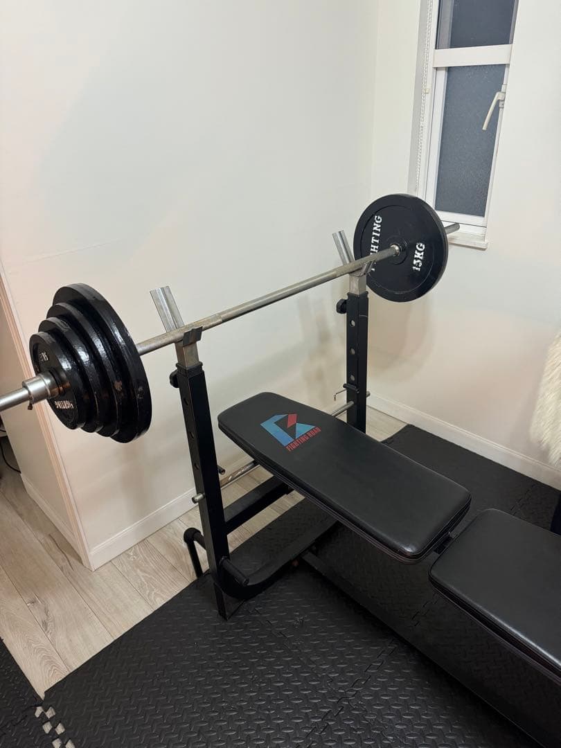 FIGHTING ROADベンチプレス　トレーニングベンチ バーベル付き