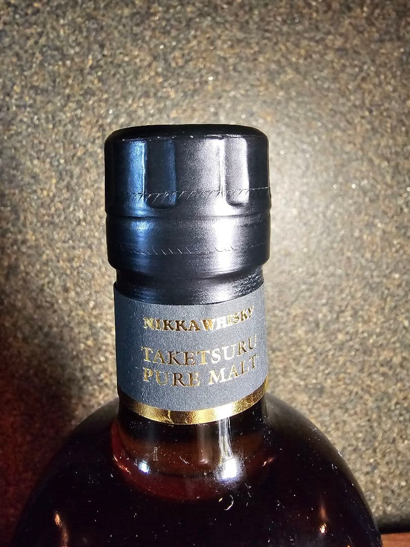 NIKKA WHISKY PURE MALT 25年 750ml
