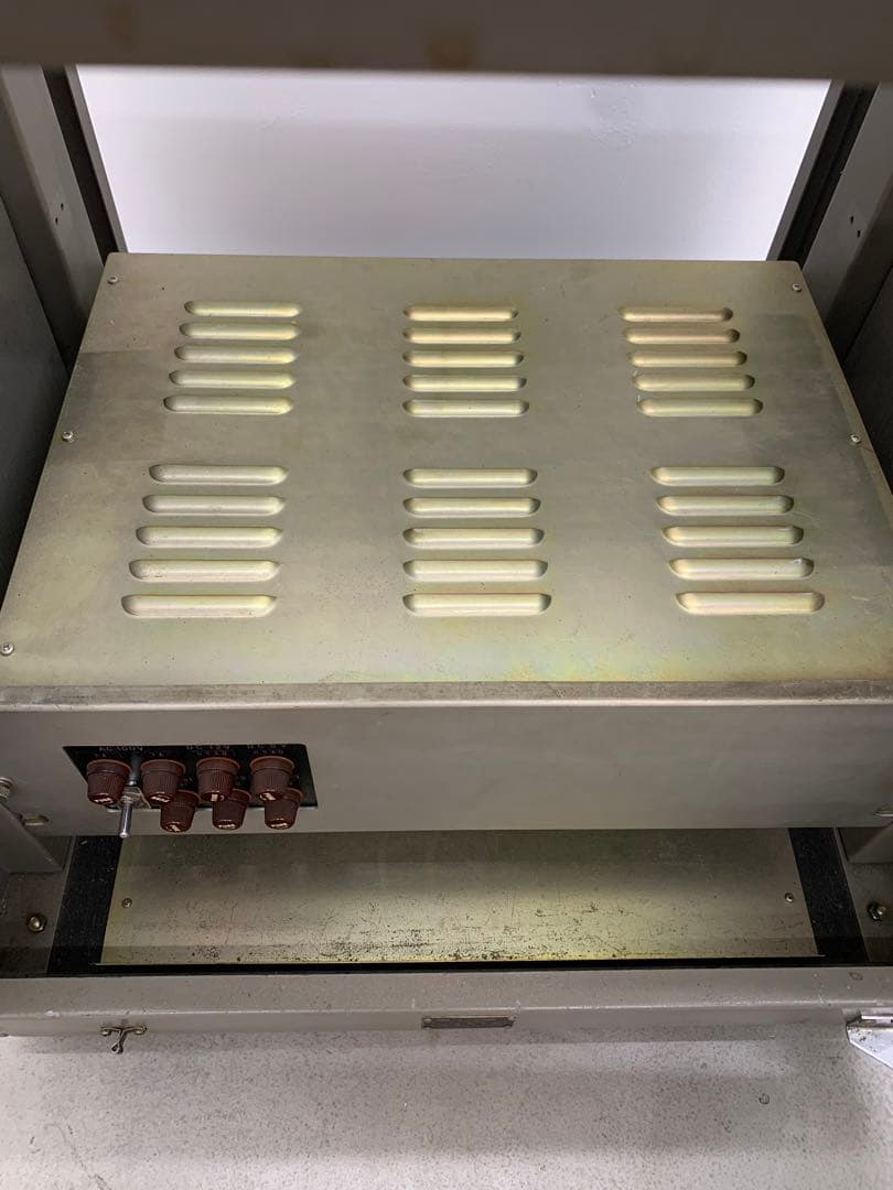 スペースエイジ ターンテーブル レコードプレイヤー 台 店舗什器 ディスプレイ