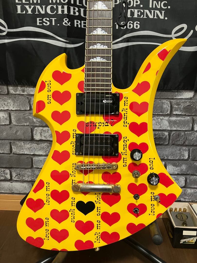 超美品　hide イエローハート MG145S サスティナー