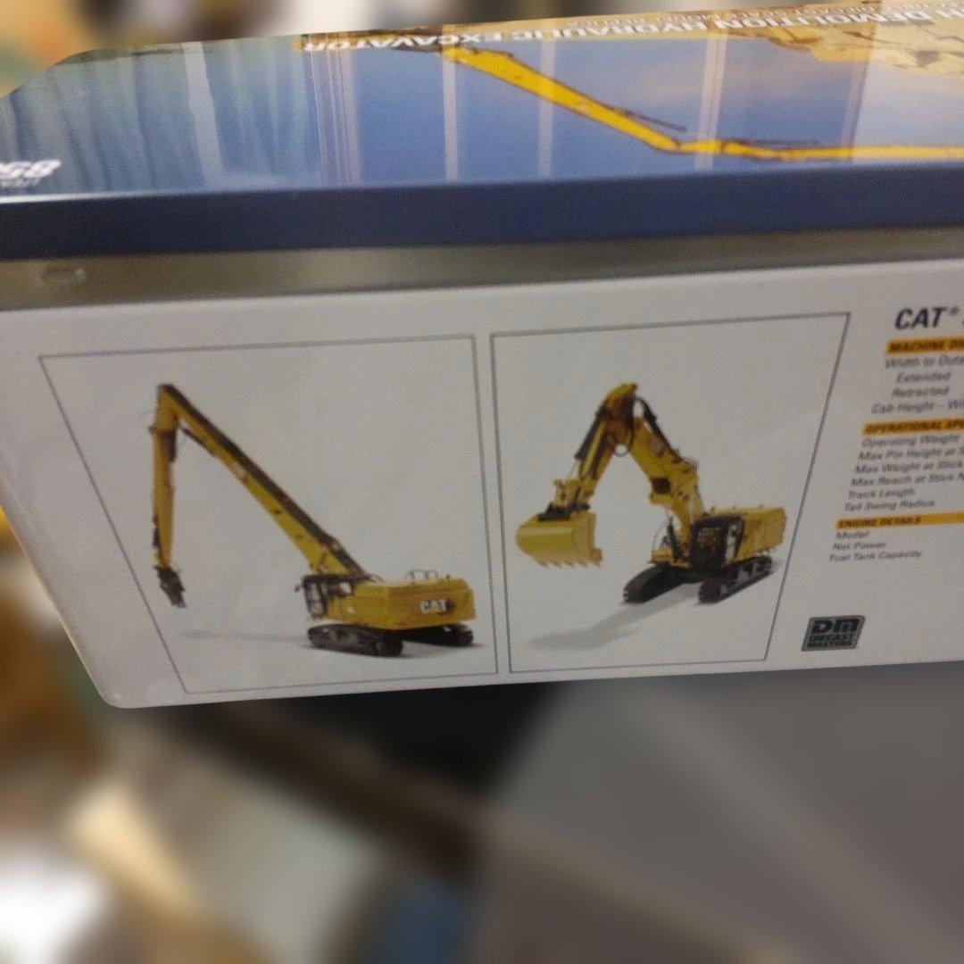 キャタピラー建機　CAT 352 高所作業解体機　1/50