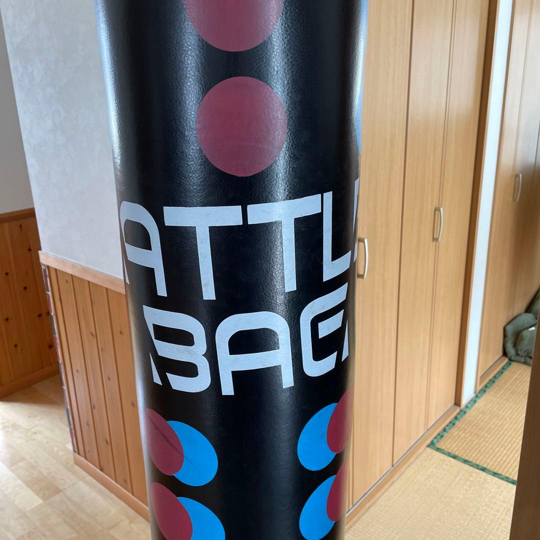 サンドバッグ中古　黒色　トレーニング用