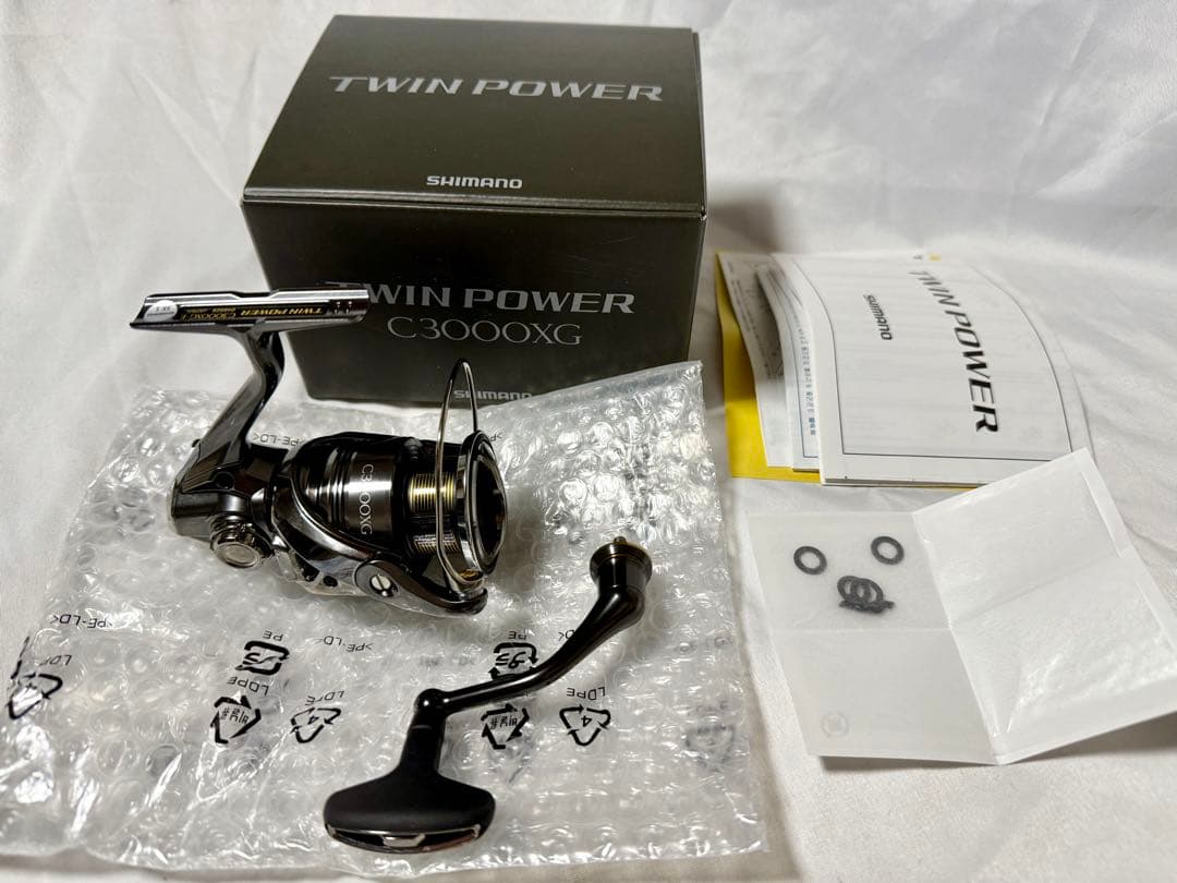 SHIMANO 24ツインパワー C3000XG 新品 未使用