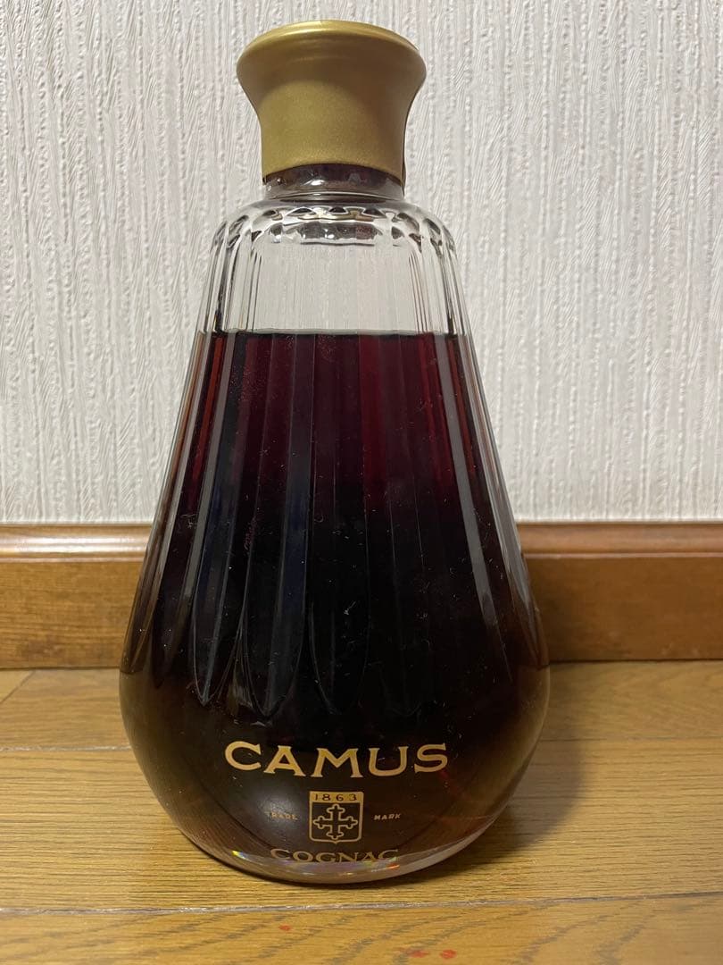 【未開栓】CAMUS(カミュ ブランデー カラフェ バカラボトル 化粧箱付)