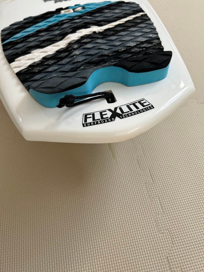 【湘南周辺にて手渡し限定】PLACEBO ROCKET5‘9／5フィンセット