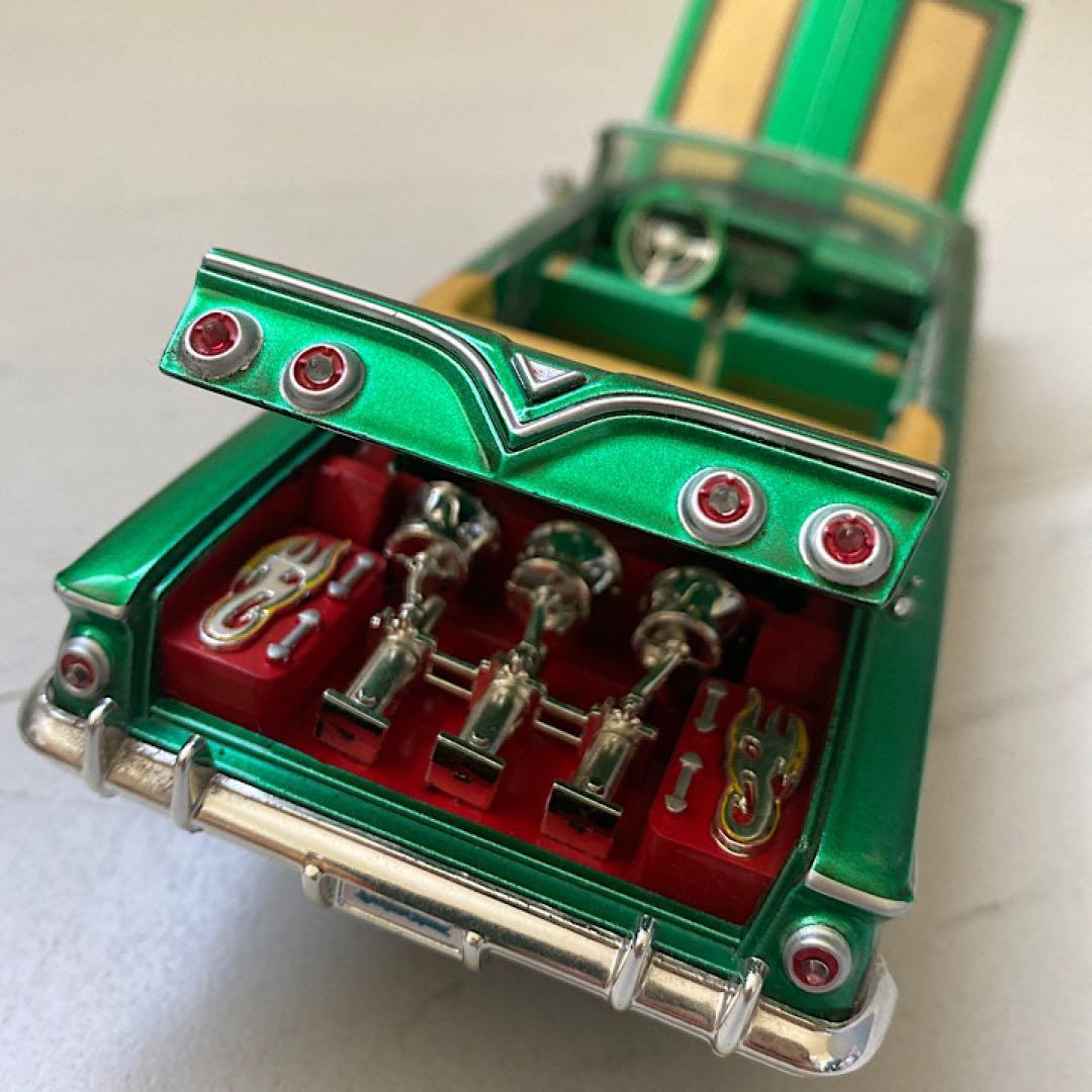 ✯ 1961 IMPALA CONVERTIBLE 1/24