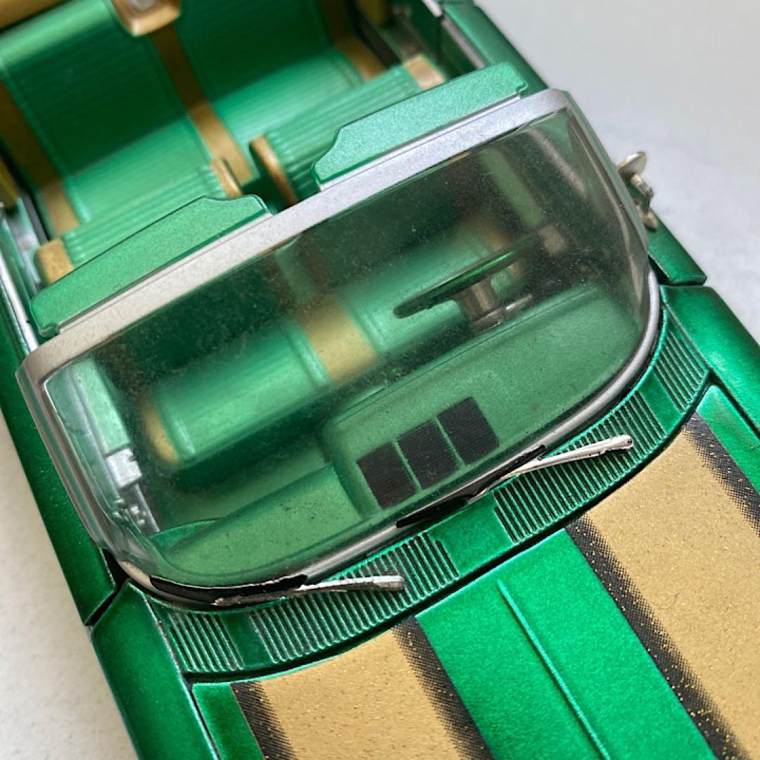 ✯ 1961 IMPALA CONVERTIBLE 1/24