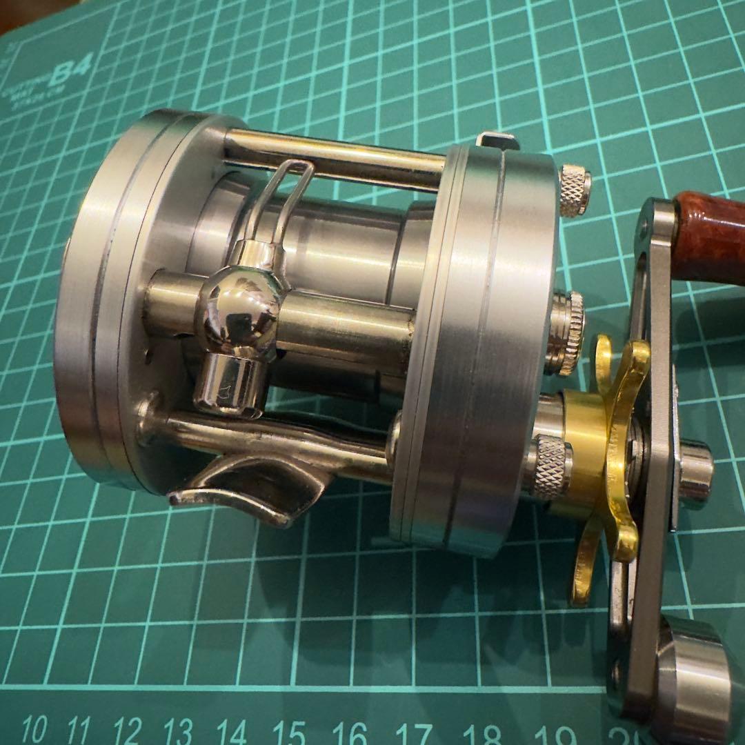 五十鈴　BC421SSS ビンテージ　入手困難トライアングルドラグクリッカー