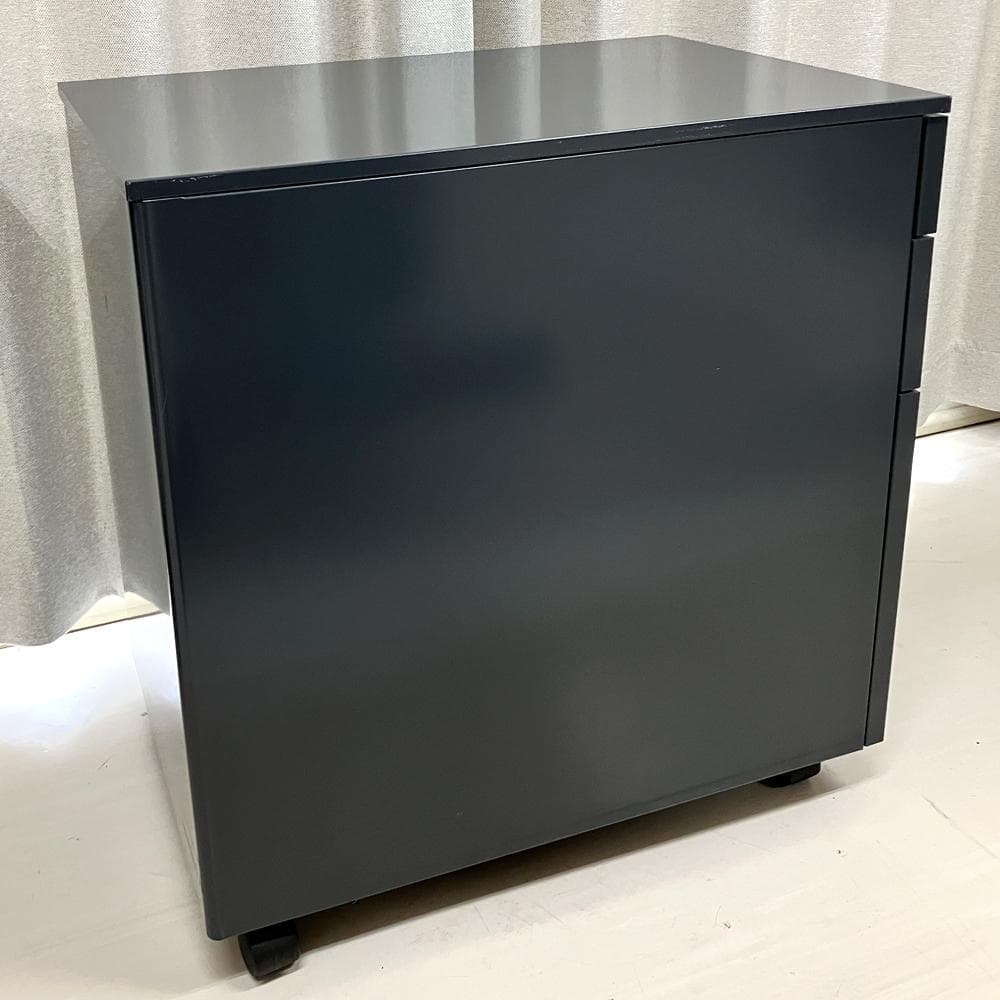 #2774-3　Plus　スチールワゴン　サイドワゴン　デスクワゴン　鍵付き