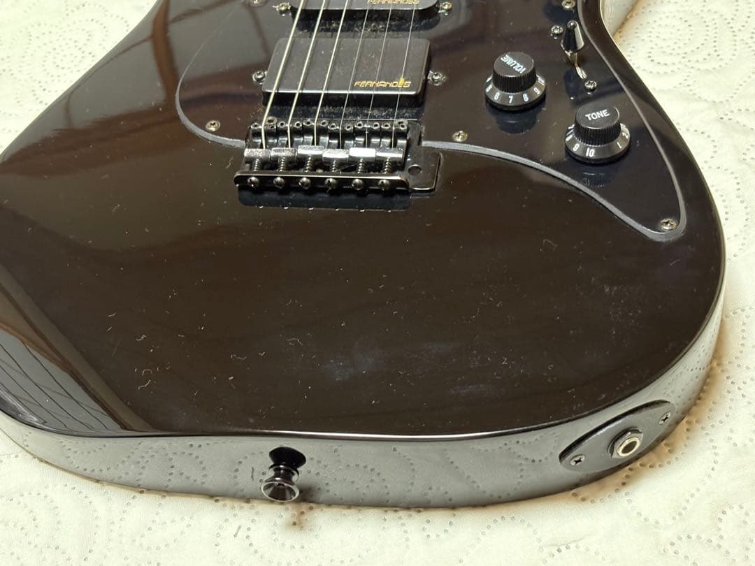 FERNANDES フェルナンデス ストラトキャスター タイプ ブラック