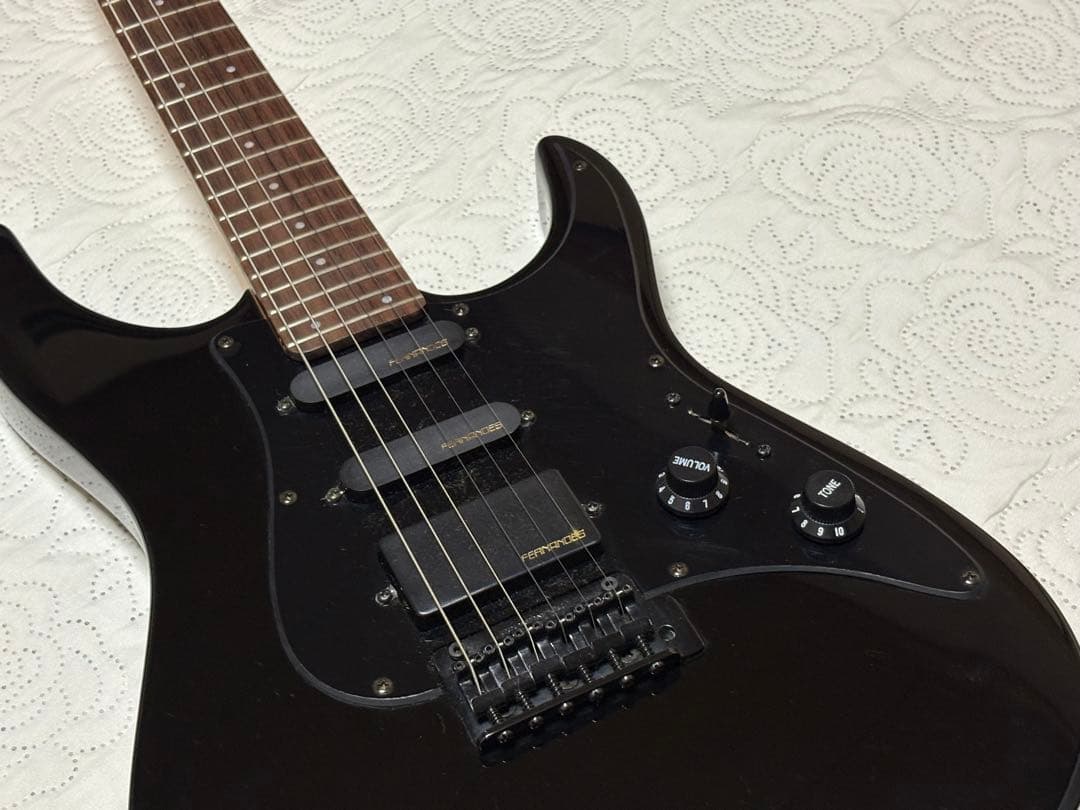 FERNANDES フェルナンデス ストラトキャスター タイプ ブラック