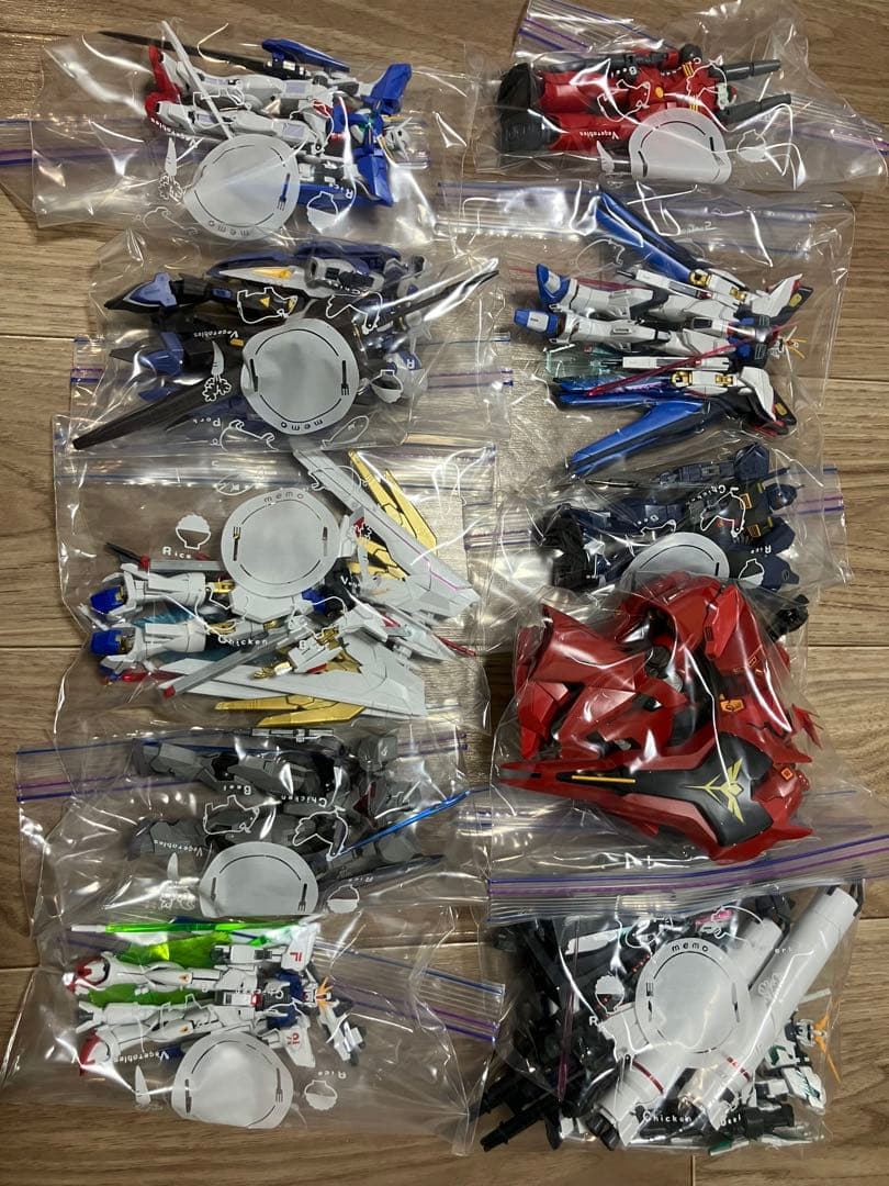 ガンプラ　組み立て済み　バラ売り不可　HG