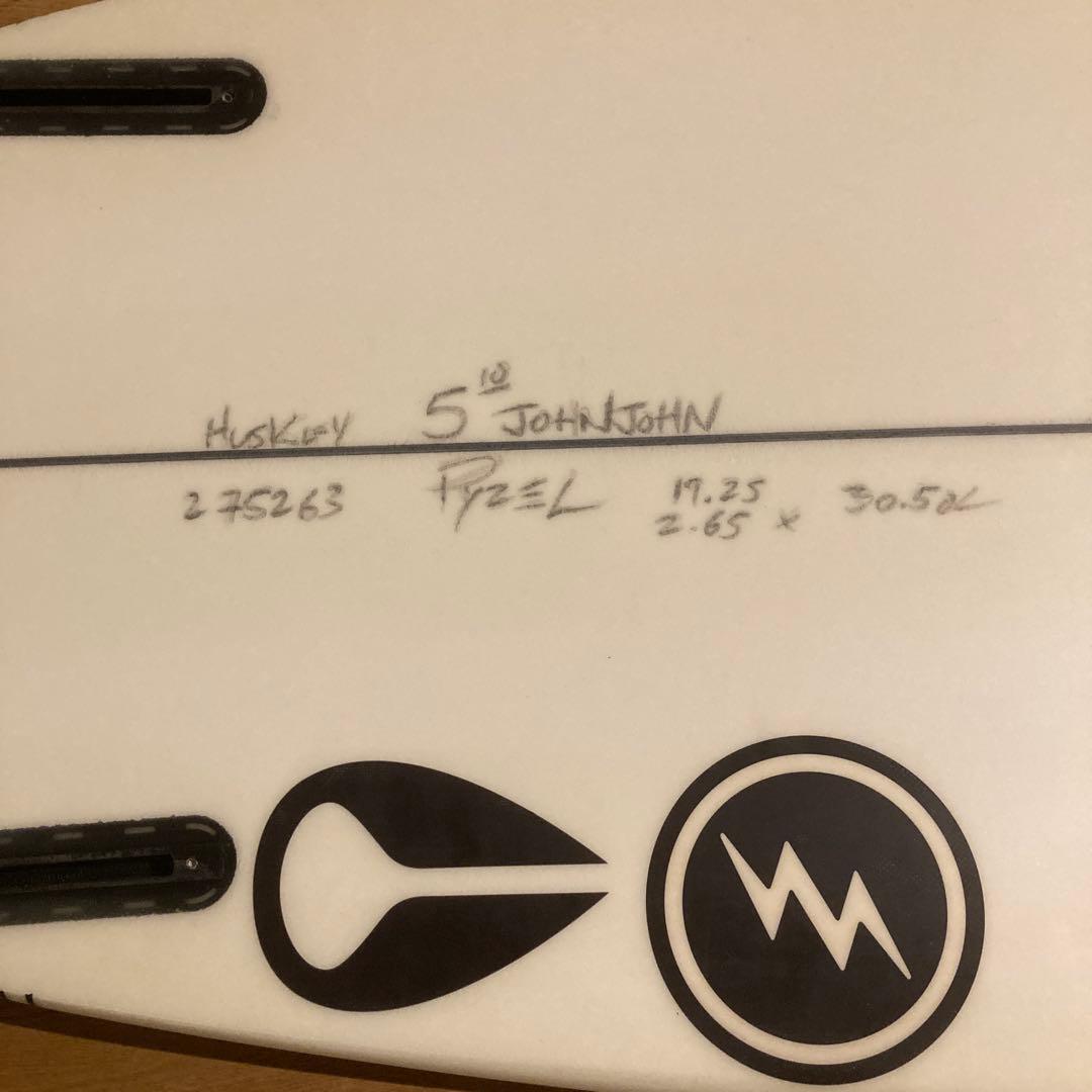 PYZELパイゼル　ジョンジョンフローレンス本人使用ボード