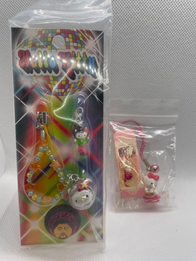 公*o様 Hello Kitty ストラップ2個セット