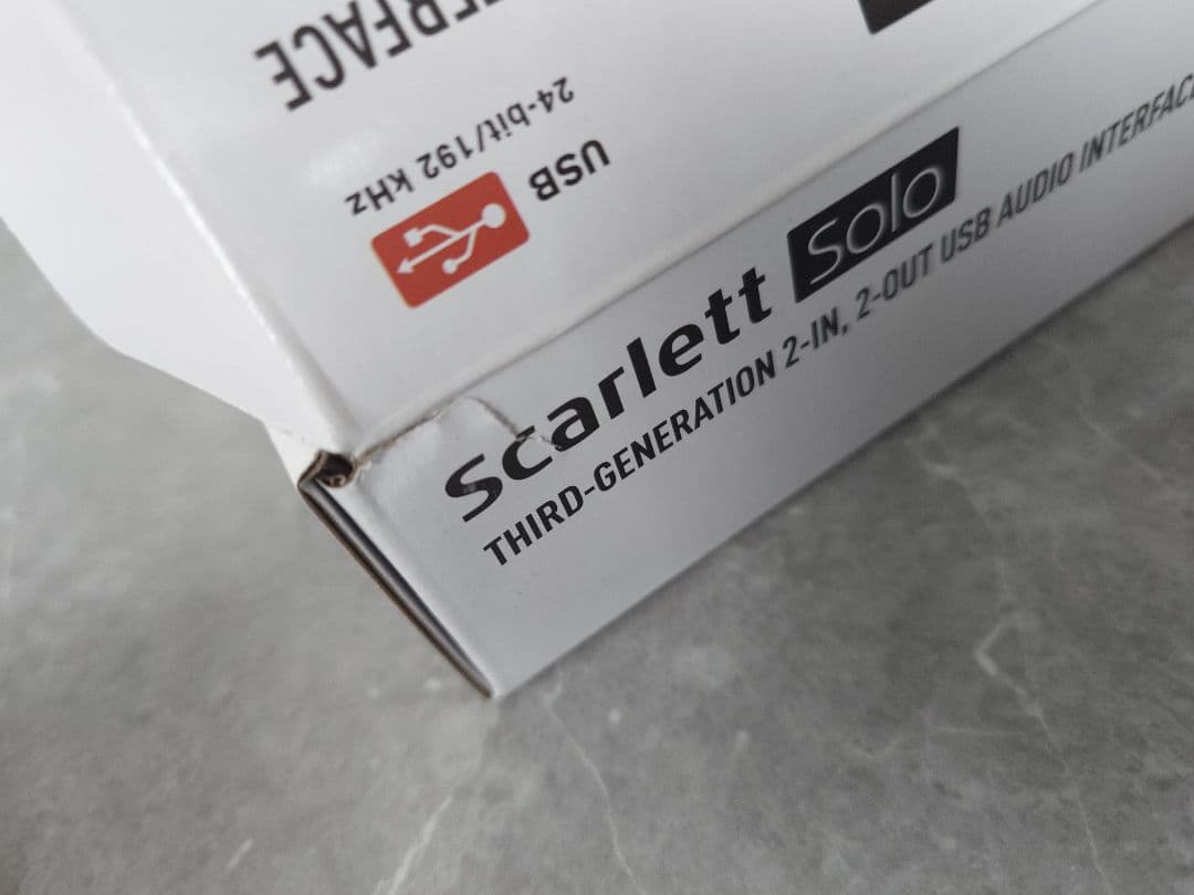 scarlet solo 第三世代　オーディオインターフェース