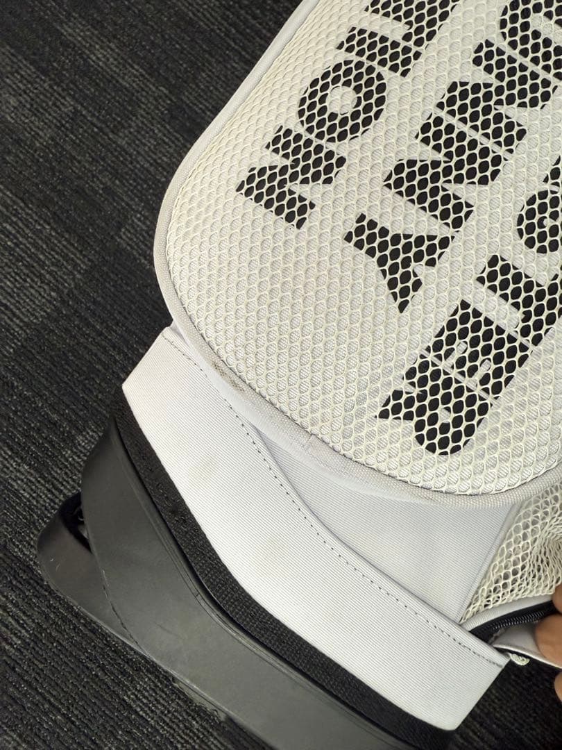 ぺ*ょ様 MASTER BUNNY EDITION キャディバッグ　白色　ヘッド