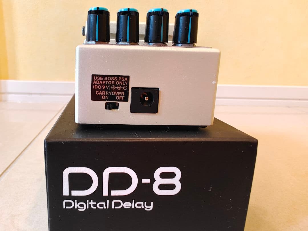 ギター BOSS Digtal Delay DD-8