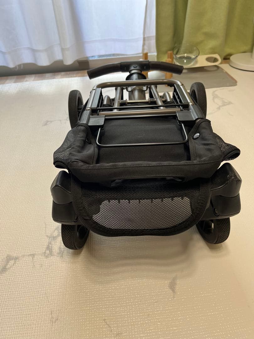 小型犬2匹入れる！AIRBUGGY PET FITT WIZ・レインカバー付