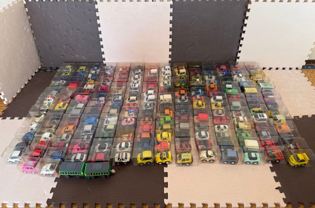 チョロQ 大量 まとめ売り 約200台 日産 西部警察 限定あり ケース保管