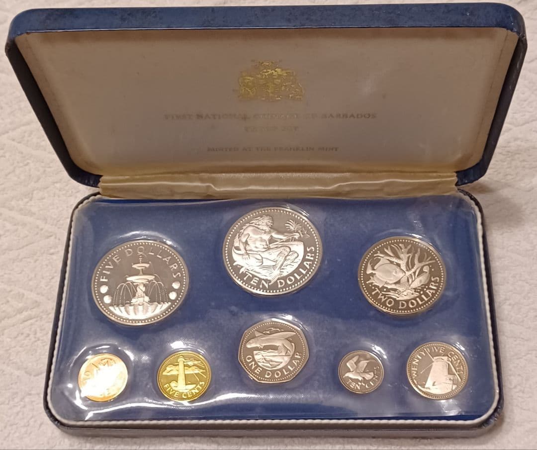 バルバドス初の国家貨幣プルーフセット 日本の種子島と同じくらいの面積の小さな島国