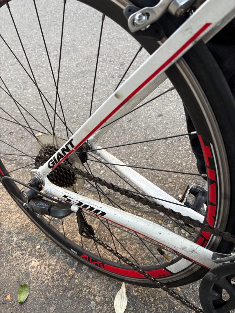 m*様 ロードバイク GIANT ［引き取りor埼玉県川口市より15kg圏内配