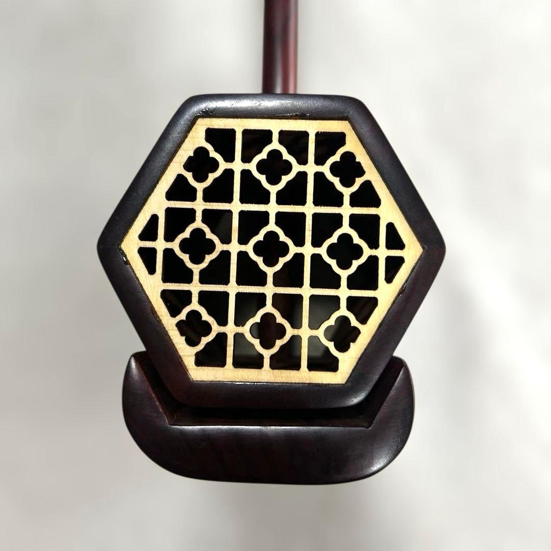 ホ*チ様 中国 弦楽器 二胡 ハードケース付 弓 他 付属品 セット