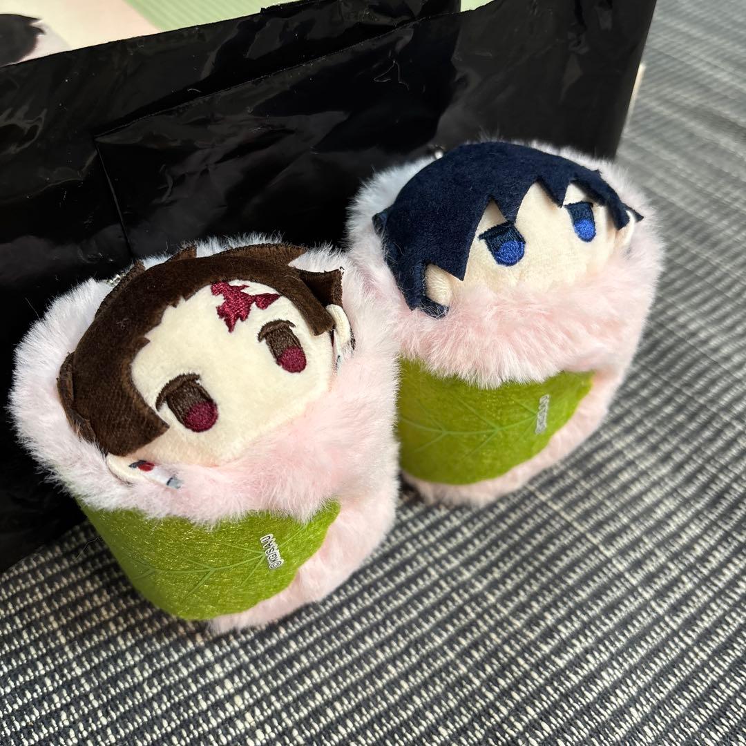 ヘ*ラ様 【2点セット】 冨岡義勇 竈門炭治郎 桜餅 マスコット 鬼滅の刃　②