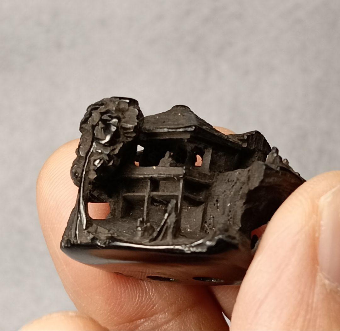 海松（黒珊瑚）彫 根付 「蓬莱山」神仙思想 銘有 破損無 超絶技巧名品