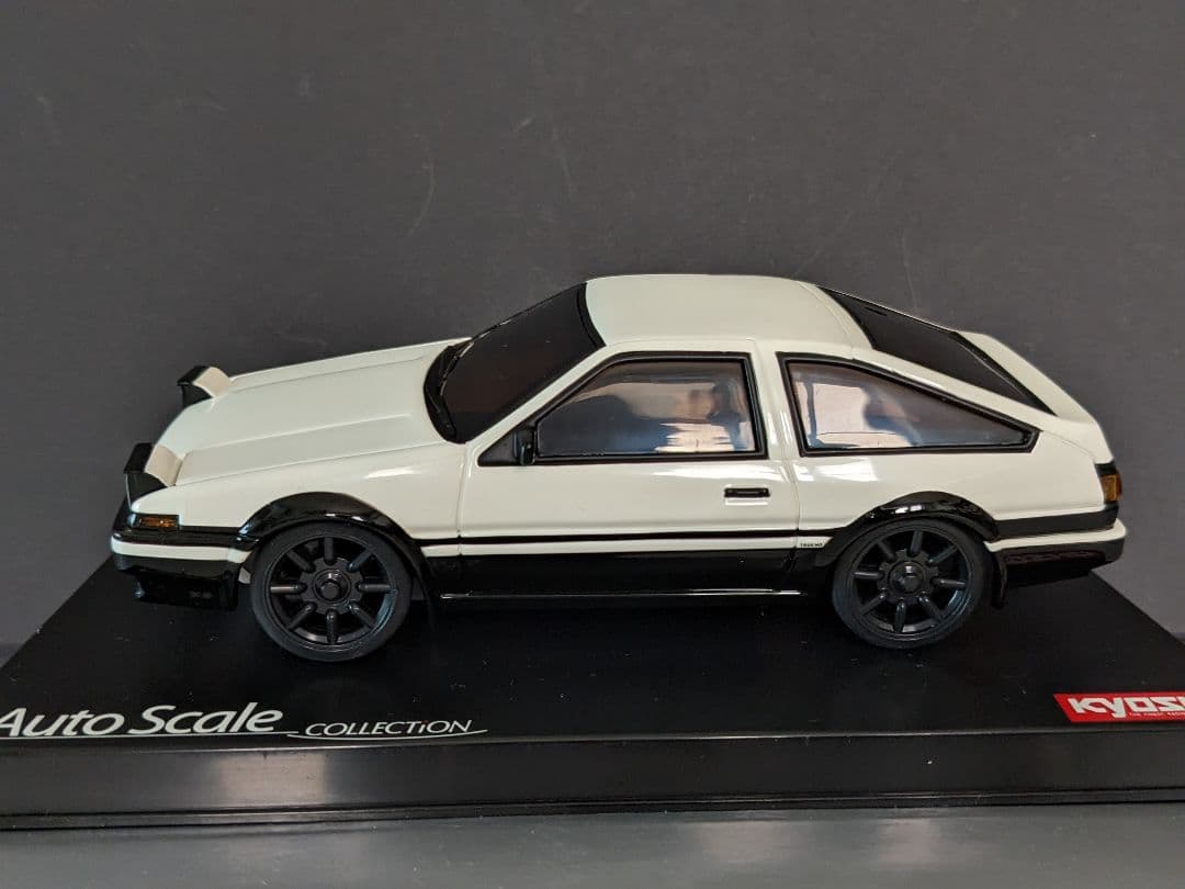 ミニッツ　ボディ　頭文字D AE86 TRUENO 藤原拓海