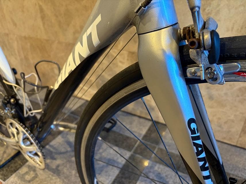 GIANT　DEFY3-ロードバイク-手渡しのみでお願いします。