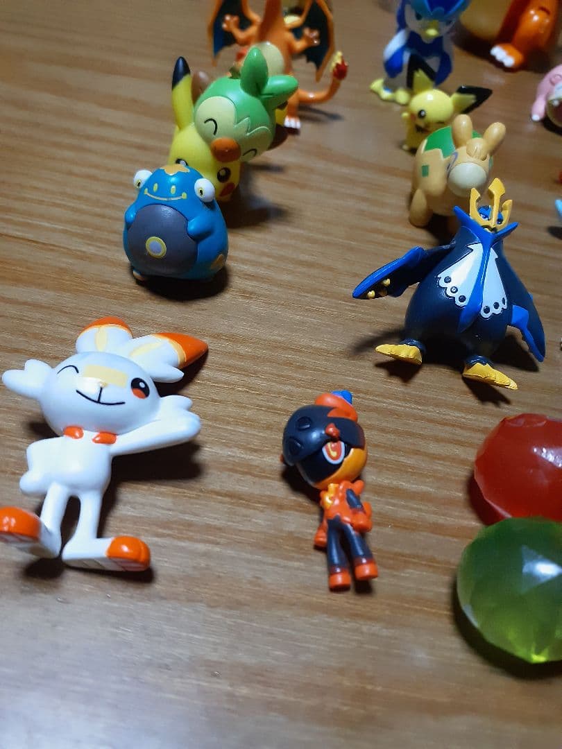 ポケモン　ミニフィギュア&指人形等32個セット　パーツ欠品ありポケットモンスター