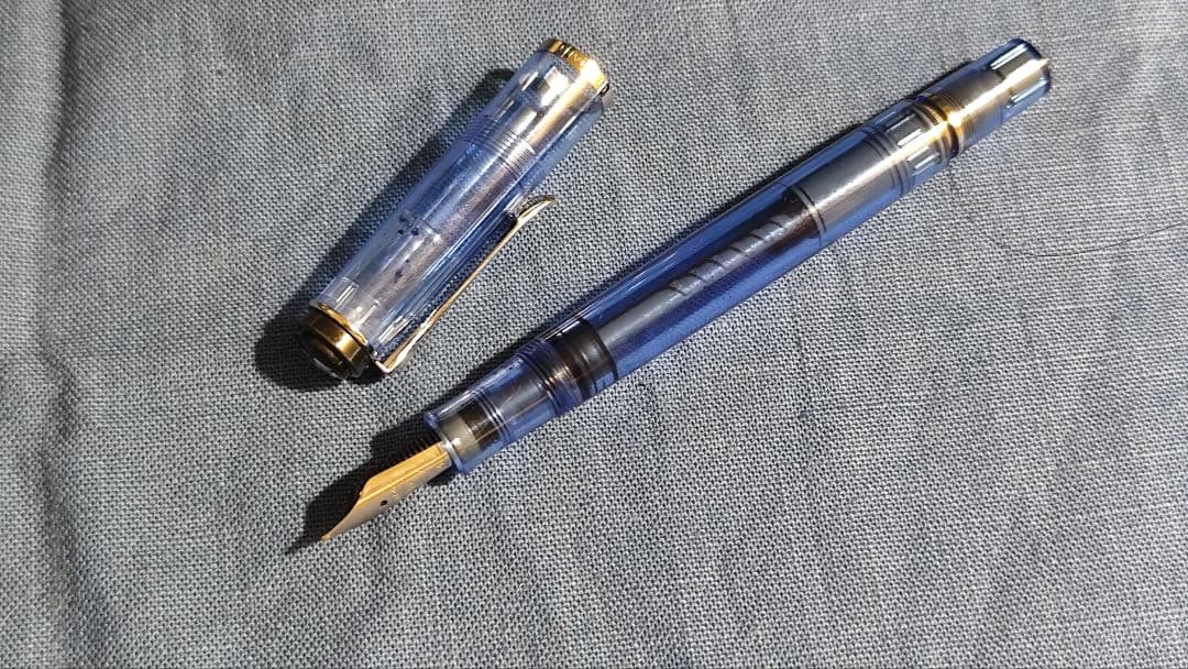 万年筆 ペリカン 特別生産品 M205 デモンストレーター　ブルー
