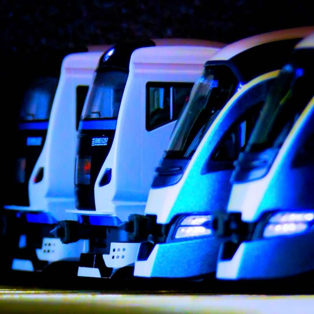 KATO E257系2000番台 特急「踊り子」9両セット【新品,未使用品】