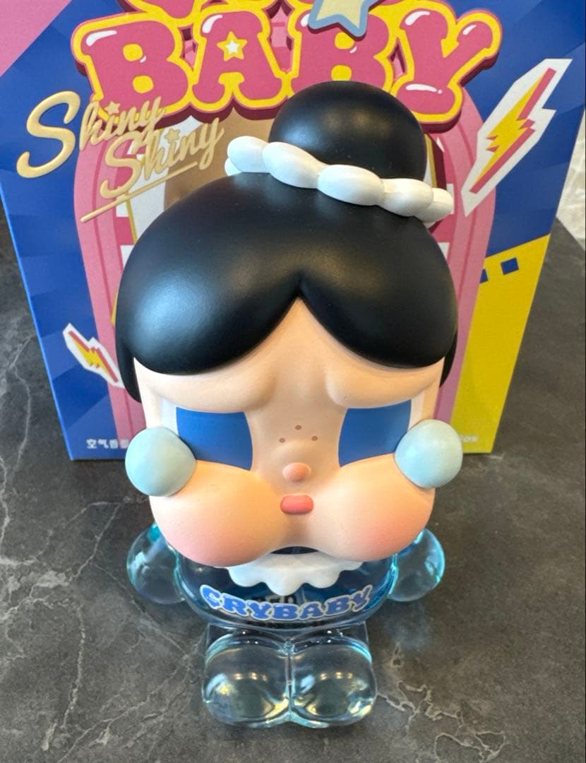 正規品　crybaby shiny shiny Airfragrance　香水